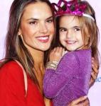 sofia Victoria Secret Model Sofia Alessandro and her daughter,&nbsp;Anja