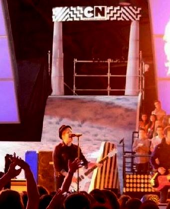 hall of game awards fall out boy peter wenz