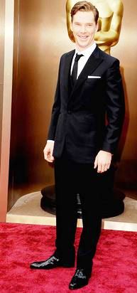 Benedict Cuberbatch looks handsomely crisp in black suit.